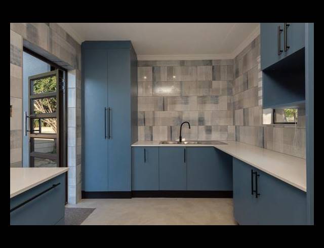 3 BEDROOM DETACHED FOR SALE IN BRACKENHURST